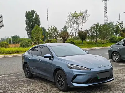 BYD Seal 05 DM-i 2025, 5000 км, за 9683.95 USD