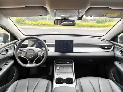 BYD Seal 05 DM-i 2025, 5000 км, за 9683.95 USD