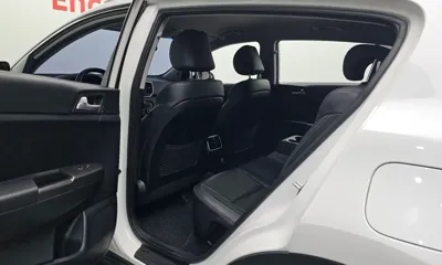 Kia Sportage 2019, 105454 км, за 9511.41 USD - фото 11
