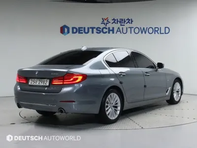 BMW 5-Series 2018, 85206 км, за 16256.84 USD