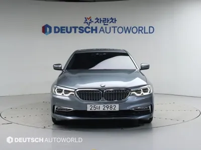 BMW 5-Series 2018, 85206 км, за 16256.84 USD
