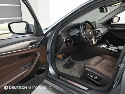 BMW 5-Series 2018, 85206 км, за 16256.84 USD - фото 11