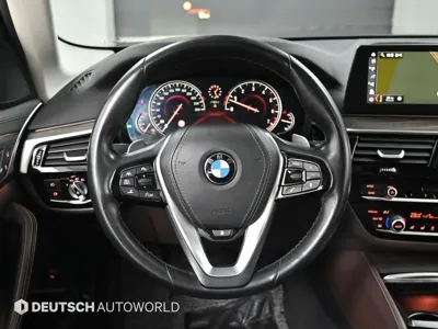 BMW 5-Series 2018, 85206 км, за 16256.84 USD - фото 13