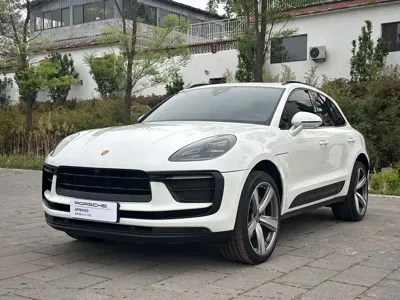 Porsche Macan · 2022 год