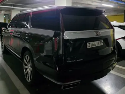 Cadillac Escalade 2021, 60000 км, за 58496.02 USD