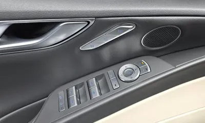 Genesis G80 2022, 97833 км, за 24028.12 USD - фото 31