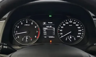 Hyundai Avante 2018, 122905 км, за 6940.78 USD - фото 8