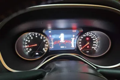 Jeep Compass 2019, 23900 км, за 9487 USD - фото 8