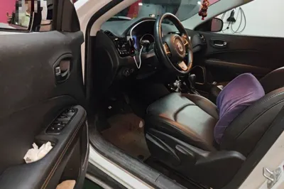 Jeep Compass 2019, 23900 км, за 9487 USD - фото 13