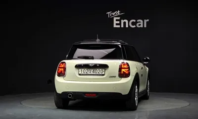 MINI Cooper 2021, 37749 км, за 12143.89 USD