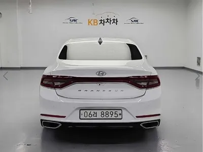 Hyundai Grandeur 2018, 82706 км, за 9780.75 USD