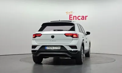 Volkswagen T-Roc 2021, 84868 км, за 13521.41 USD