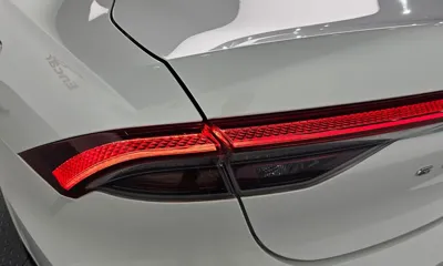 Hyundai Grandeur 2020, 120710 км, за 10774.73 USD - фото 23