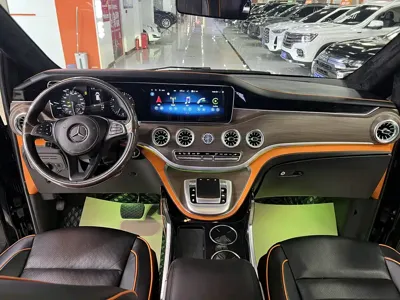 Mercedes-Benz Vito 2023, 56000 км, за 29173.82 USD