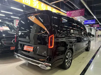 Mercedes-Benz Vito 2023, 56000 км, за 29173.82 USD - фото 24