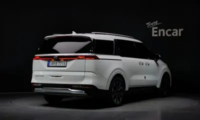 Kia Canival 2021, 105555 км, за 15827.8 USD