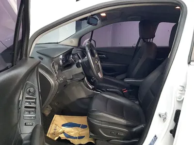 ChevroletGMDaewoo Trax 2020, 128180 км, за 4690.56 USD - фото 8