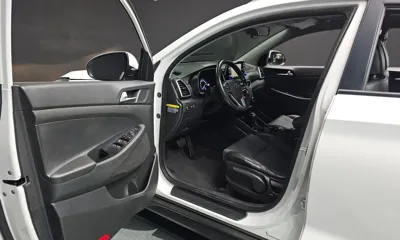 Hyundai Tucson 2019, 96412 км, за 9641.7 USD - фото 10