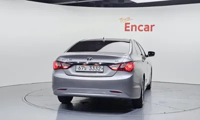 Hyundai Sonata 2014, 114261 км, за 2892.8 USD - фото 4
