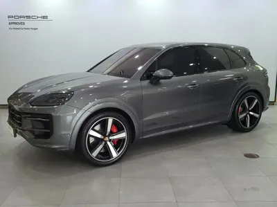 Porsche Cayenne · 2025 год