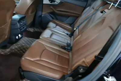 Audi Q7 2019, 101100 км, за 27989 USD - фото 19