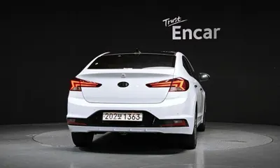 Hyundai Avante 2020, 73805 км, за 10353.58 USD