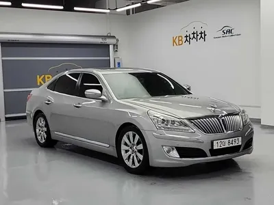 Hyundai Equus 2012, 173590 км, за 2487.86 USD