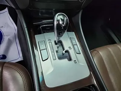 Hyundai Equus 2012, 173590 км, за 2487.86 USD - фото 8