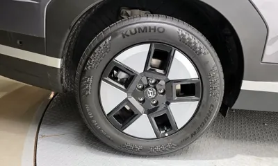 Hyundai Santafe 2025, 15054 км, за 23893.92 USD
