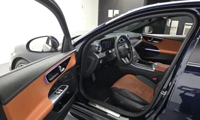 Mercedes-Benz C-Class 2023, 41518 км, за 28291.98 USD - фото 10