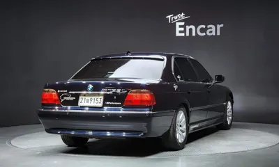 BMW 7-Series 2001, 275475 км, за 5205.21 USD