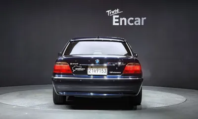 BMW 7-Series 2001, 275475 км, за 5205.21 USD