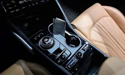 Kia K5 2020, 56801 км, за 15916.87 USD - фото 9
