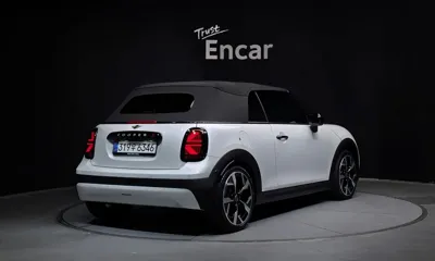MINI Cooper Convertible 2026, 6108 км, за 26176.98 USD