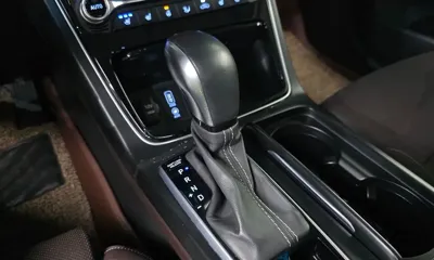 Hyundai Grandeur 2019, 70143 км, за 10401.09 USD - фото 9