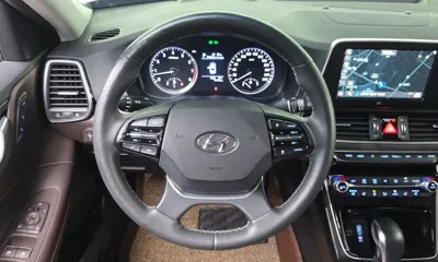 Hyundai Grandeur 2019, 70143 км, за 10401.09 USD - фото 12