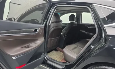 Hyundai Grandeur 2019, 70143 км, за 10401.09 USD - фото 15