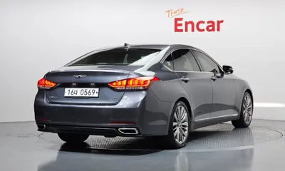 Hyundai Genesis 2016, 137816 км, за 6940.78 USD