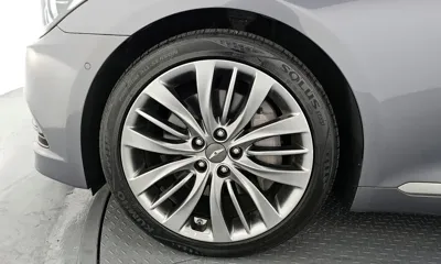 Hyundai Genesis 2016, 137816 км, за 6940.78 USD