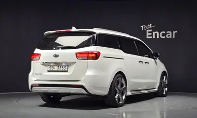 Kia Canival 2015, 141166 км, за 5732.9 USD