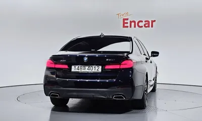 BMW 5-Series 2022, 46619 км, за 25081.45 USD