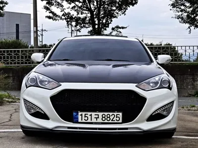 Hyundai Genesis 2010, 160103 км, за 4919.86 USD