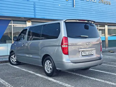 Hyundai Starex 2011, 132590 км, за 4420.46 USD