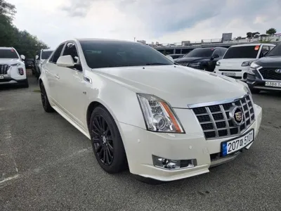 Cadillac CTS 2012, 180397 км, за 2276.87 USD