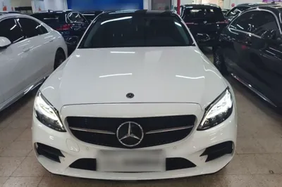 Mercedes-Benz C-Class 2021, 20000 км, за 27733 USD
