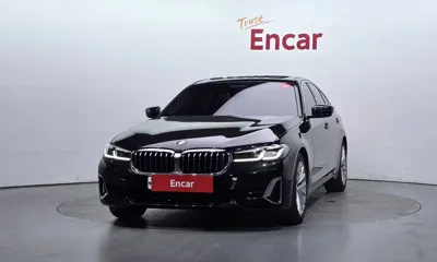 BMW 5-Series 2022, 60376 км, за 21337.52 USD