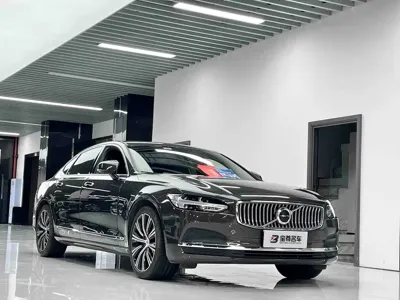 Volvo S90 2022, 40000 км, за 23507.02 USD