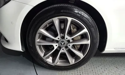 Mercedes-Benz E-Class 2019, 83501 км, за 16783.78 USD