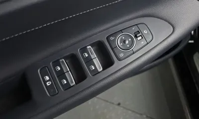 Hyundai Grandeur 2023, 50852 км, за 18175.91 USD - фото 34