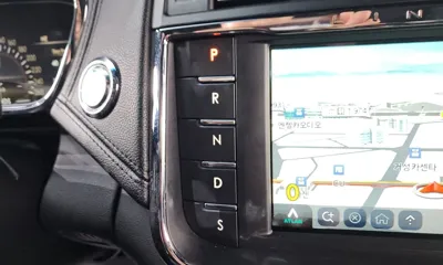 Lincoln Continental 2018, 132132 км, за 9321.26 USD - фото 9